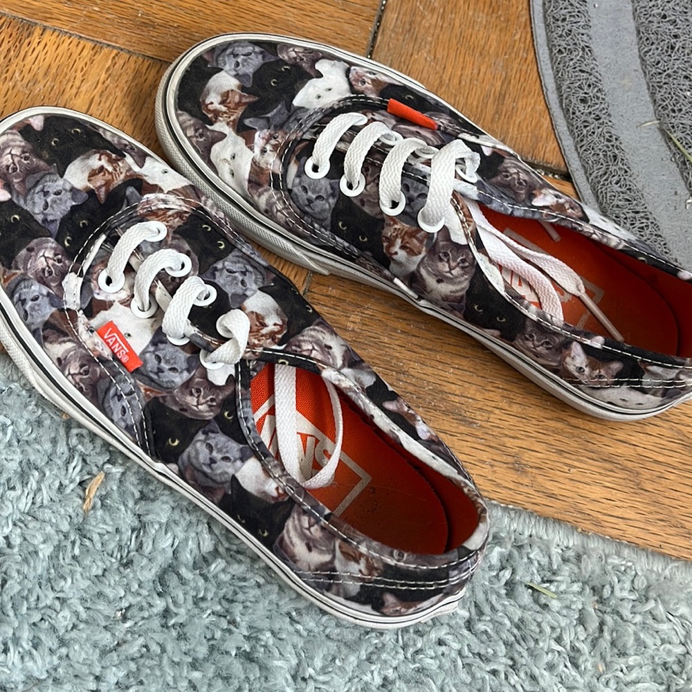 Cat vans for women